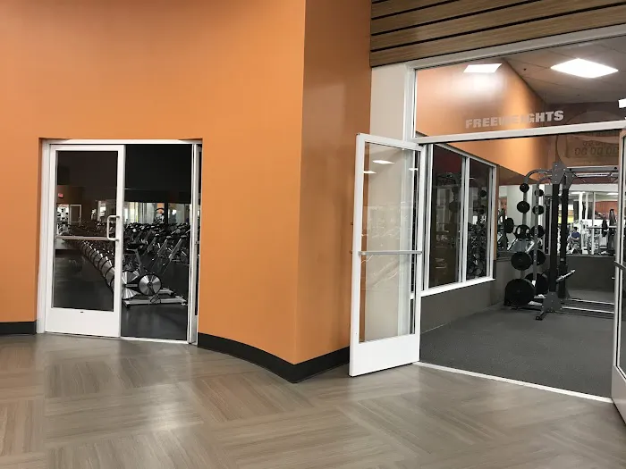 LA Fitness Picture 3