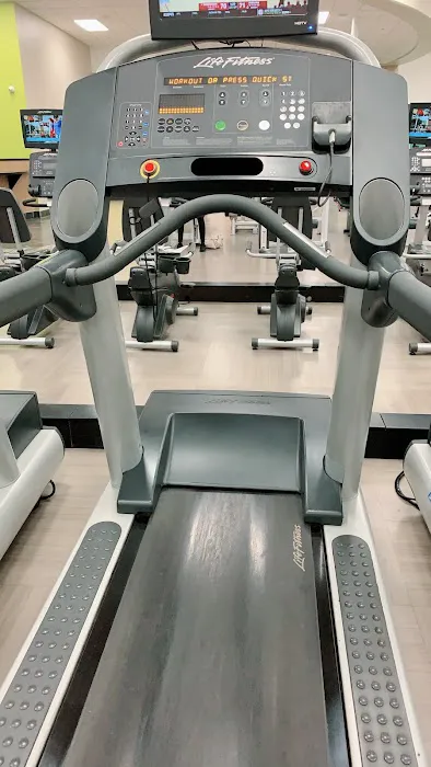 LA Fitness Picture 5