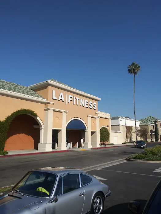 LA Fitness Picture 1
