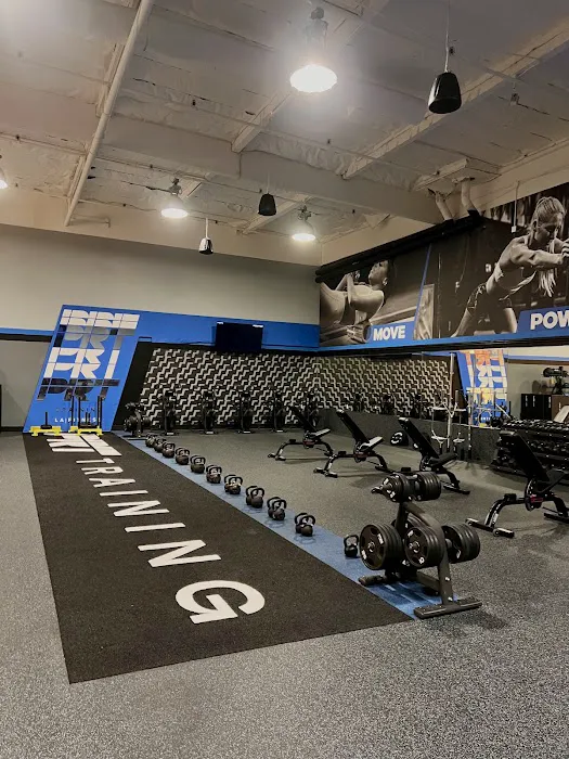 LA Fitness Picture 7