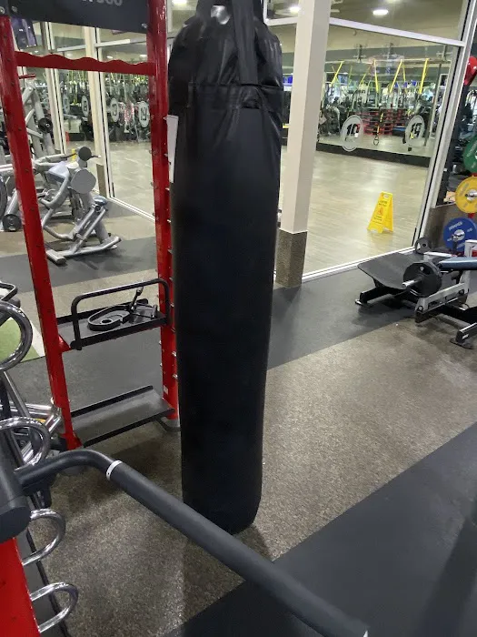 Fitness 19 Picture 2