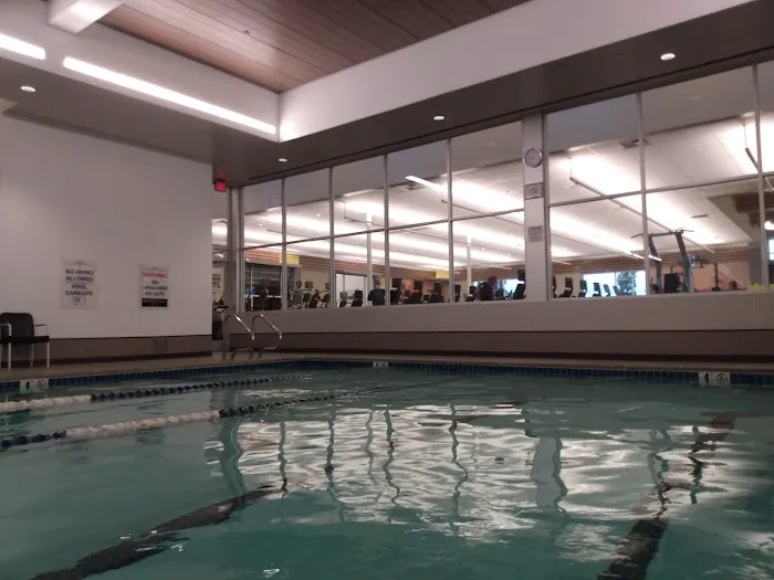 LA Fitness Picture 4