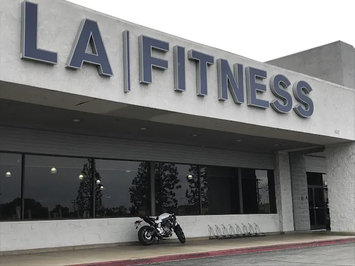 LA Fitness Picture 7