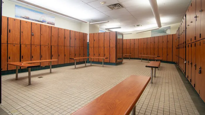 24 Hour Fitness Picture 1