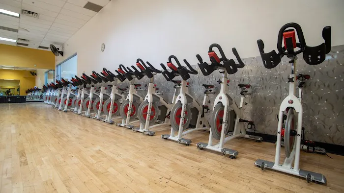 24 Hour Fitness Picture 3