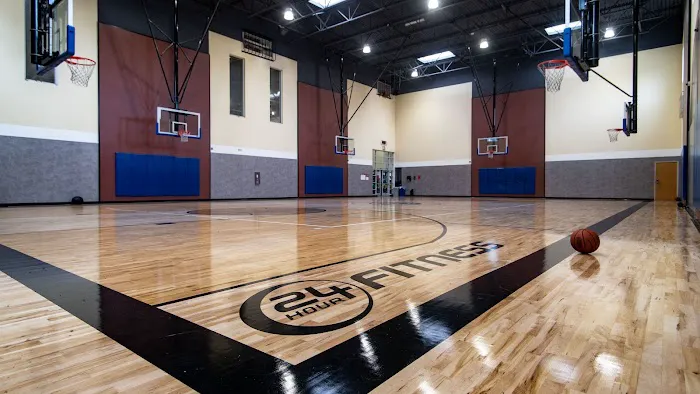 24 Hour Fitness Picture 8