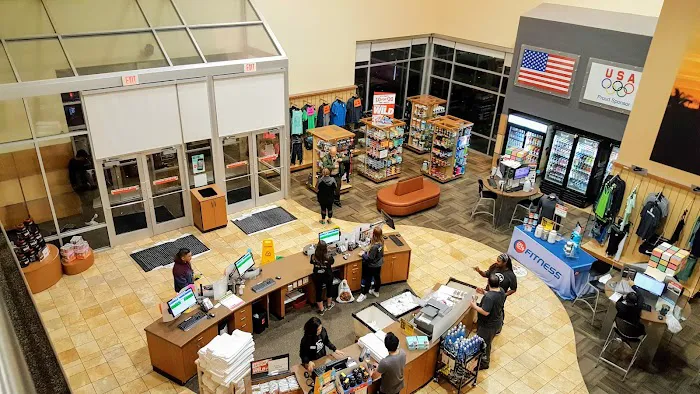 24 Hour Fitness Picture 6