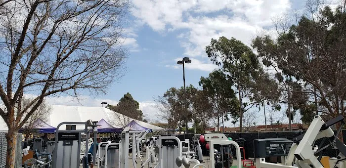 24 Hour Fitness Picture 5