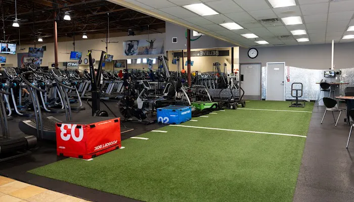 24 Hour Fitness Picture 2