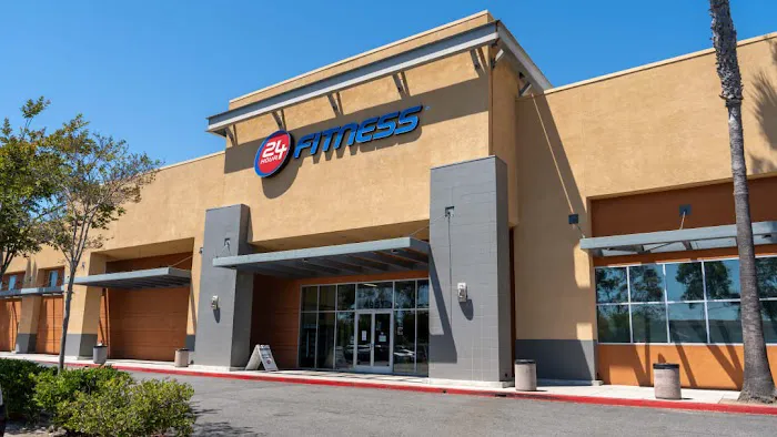 24 Hour Fitness Picture 7