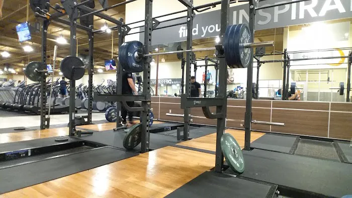 24 Hour Fitness Picture 7