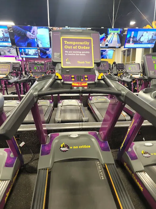 Planet Fitness Picture 5