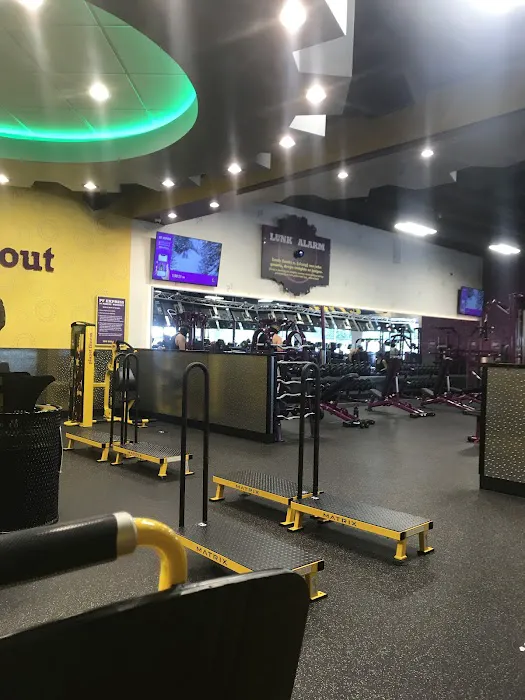 Planet Fitness Picture 1