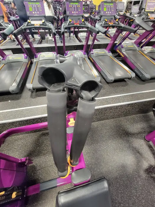 Planet Fitness Picture 10