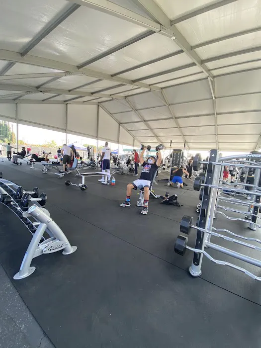 24 Hour Fitness Picture 6