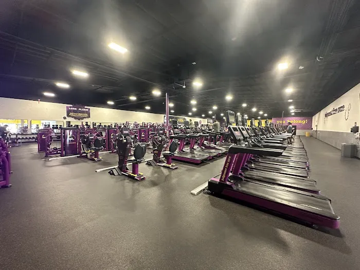 Planet Fitness Picture 6