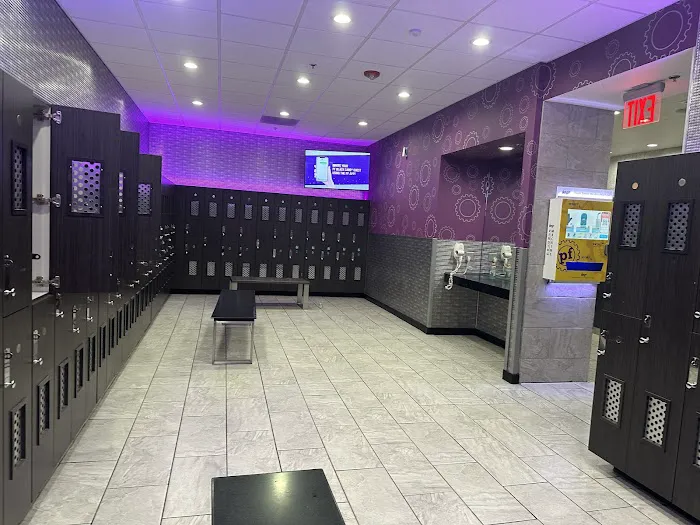 Planet Fitness Picture 10