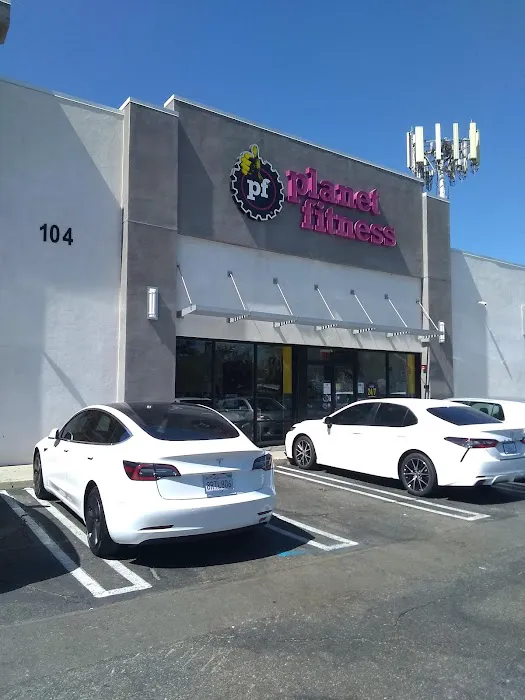 Planet Fitness Picture 8