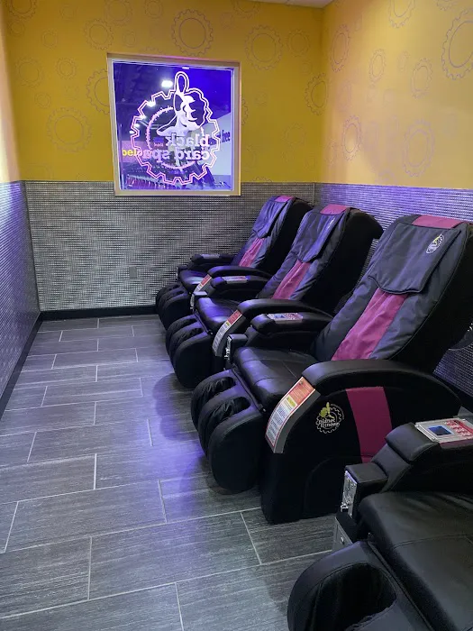 Planet Fitness Picture 1