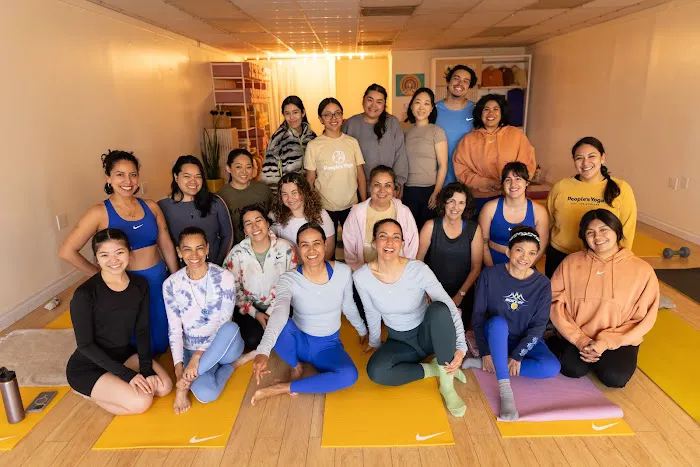 People's Yoga Picture 4