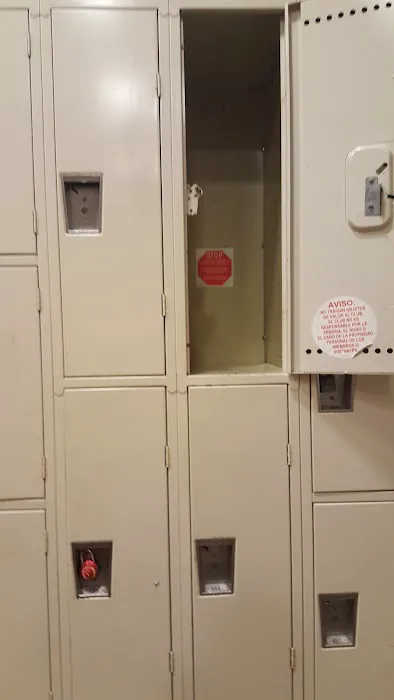 LA Fitness Picture 9