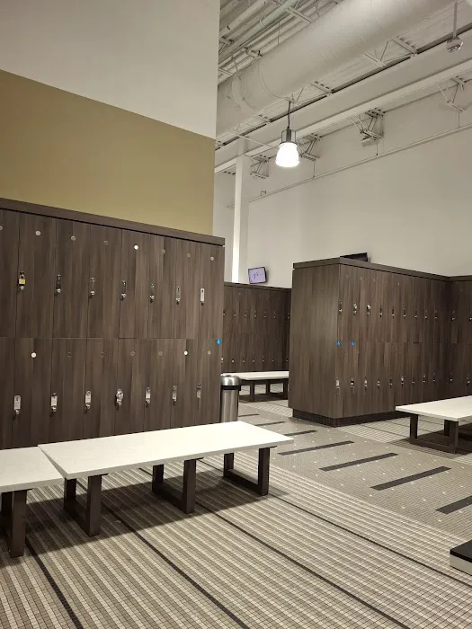 LA Fitness Picture 7