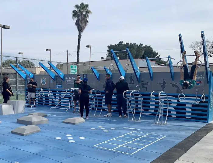 Fitness Court at Lynwood Park Picture 8