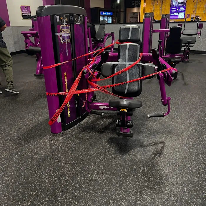 Planet Fitness Picture 9