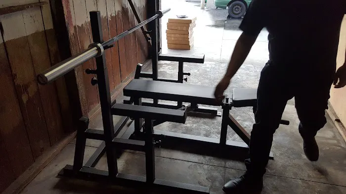 Abel's EzPz Iron Gym Picture 1