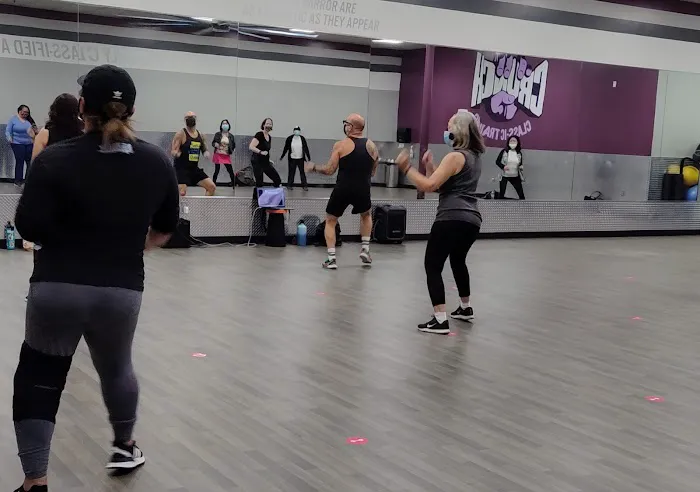 Crunch Fitness - Long Beach Picture 10