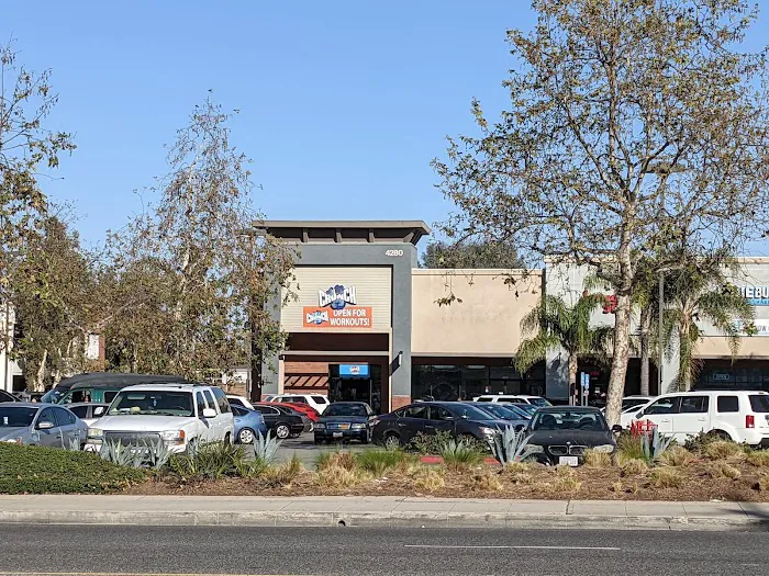 Crunch Fitness - Long Beach Picture 4