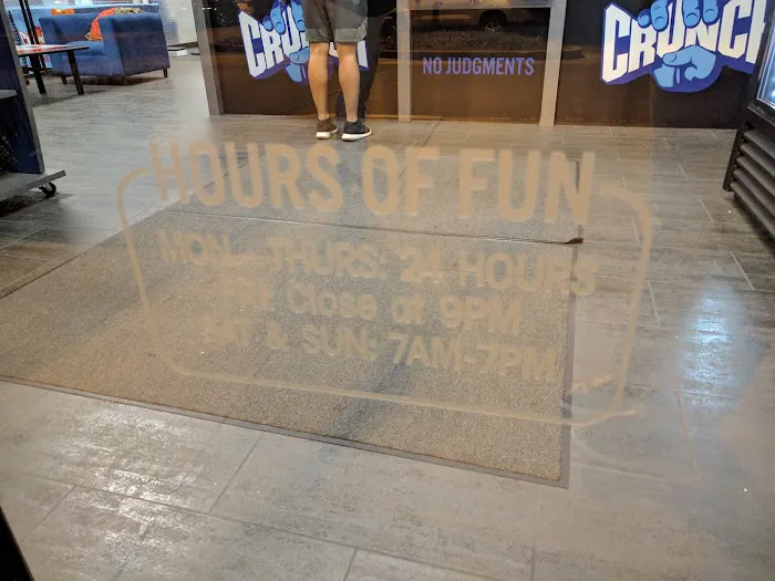 Crunch Fitness - Long Beach Picture 2