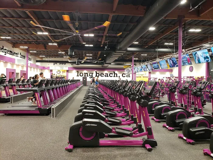 Planet Fitness Picture 6
