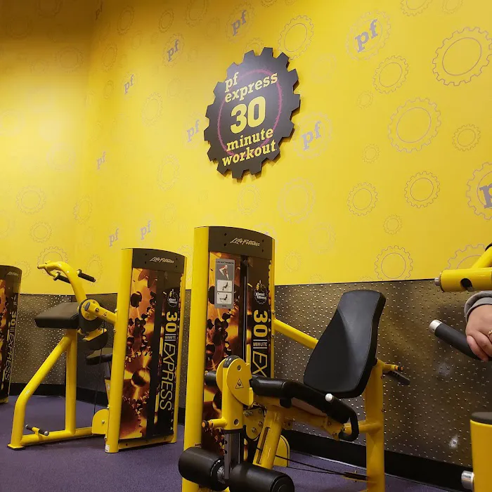 Planet Fitness Picture 9