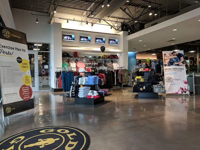 Gold's Gym Garden Grove Picture 7