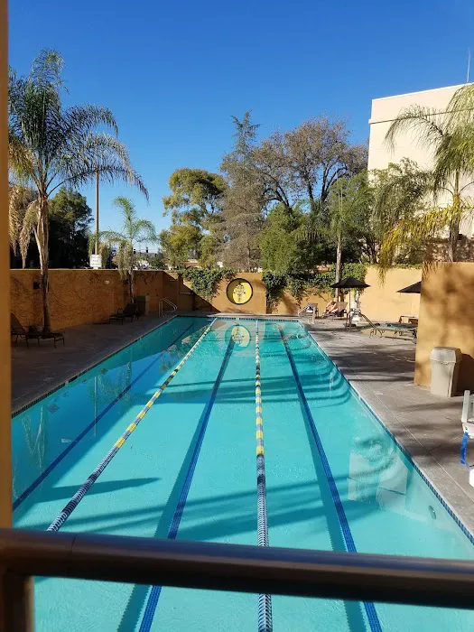 Gold's Gym Garden Grove Picture 3