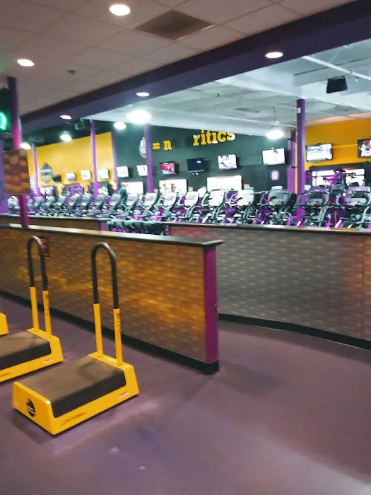 Planet Fitness Picture 2