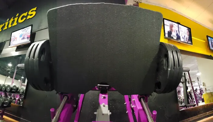Planet Fitness Picture 8