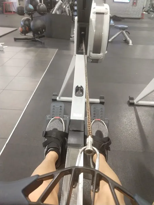 24 Hour Fitness Picture 7