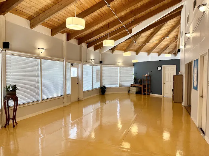 Body & Brain Yoga Tai Chi Picture 4