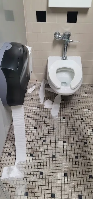 LA Fitness Picture 1