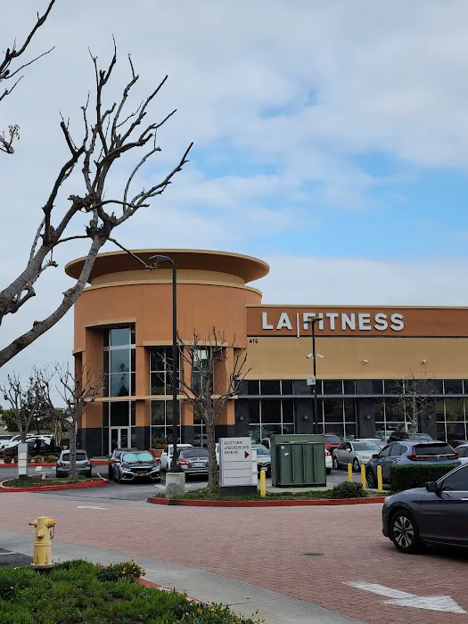 LA Fitness Picture 8