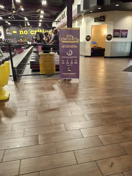 Planet Fitness Picture 7