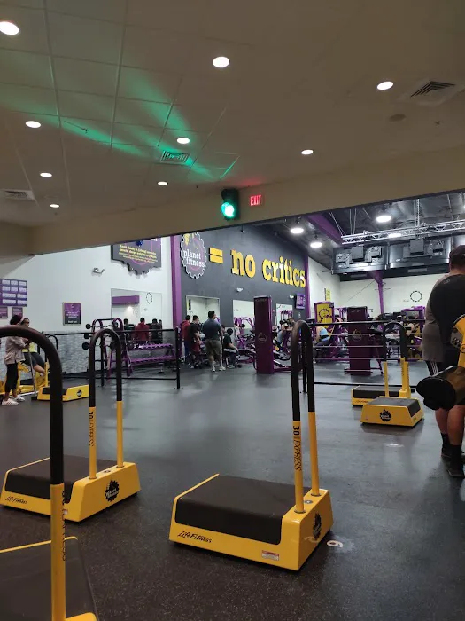 Planet Fitness Picture 9