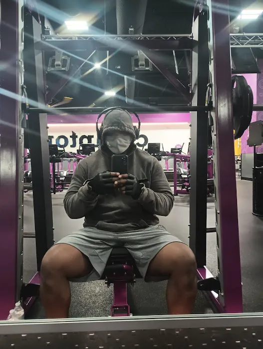 Planet Fitness Picture 2