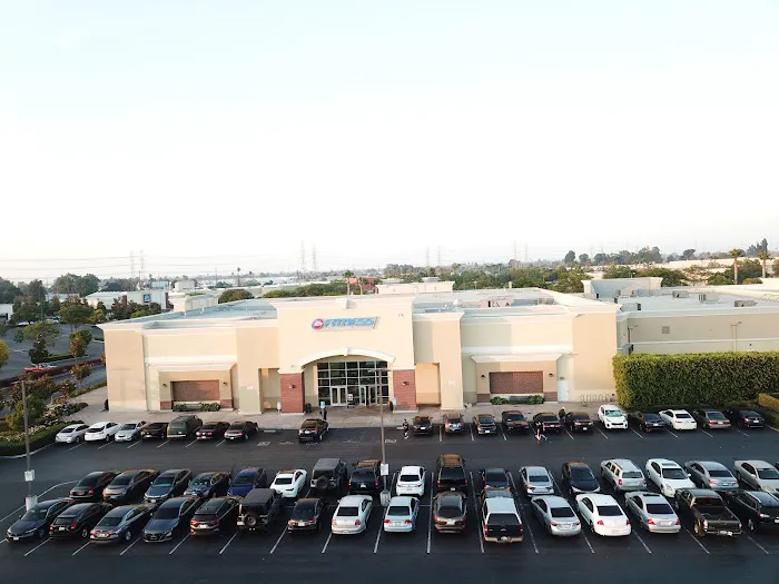 24 Hour Fitness Picture 3