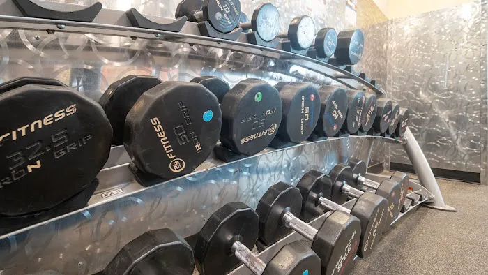 24 Hour Fitness Picture 2