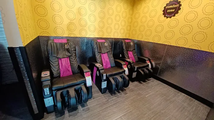 Planet Fitness Picture 1