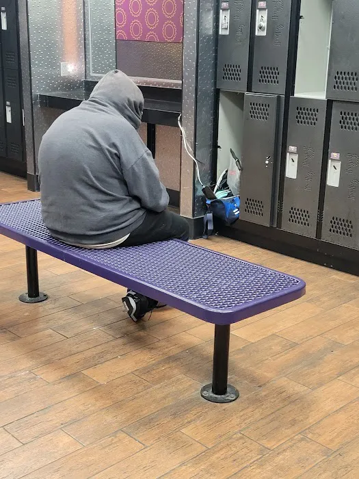 Planet Fitness Picture 9