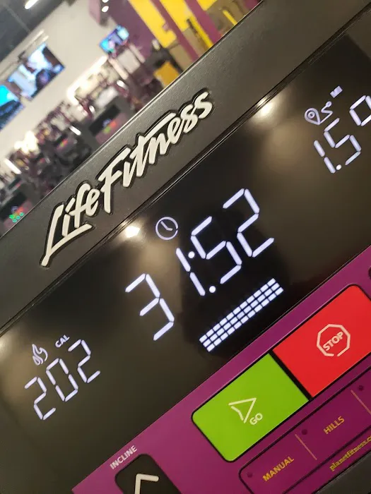 Planet Fitness Picture 6